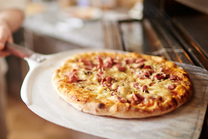 Barbossa Bar's $15 Lunch Pizza Special